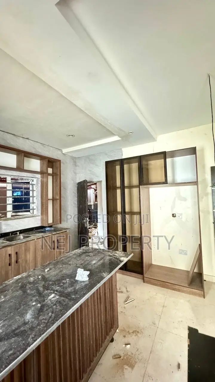 5bdrm Duplex in Guzape District for rent