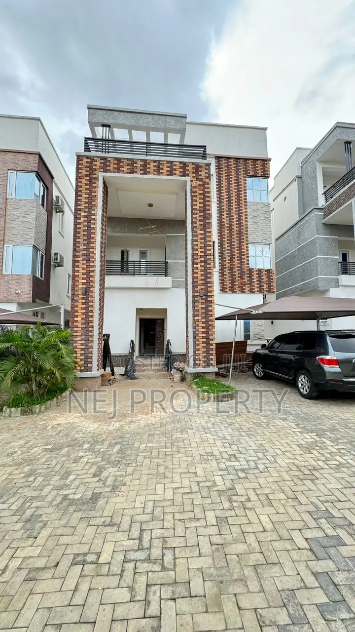 5bdrm Duplex in Guzape District for rent