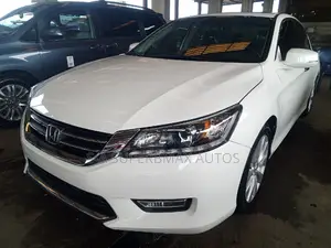 Honda Accord 2015 White