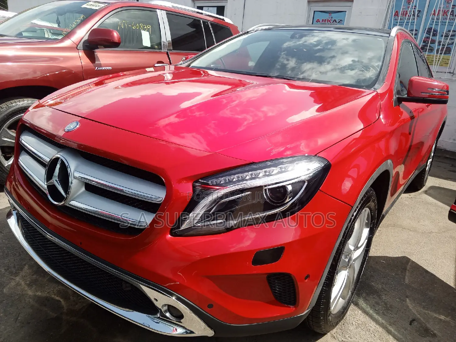 Mercedes-Benz GLA 250 2015 Red