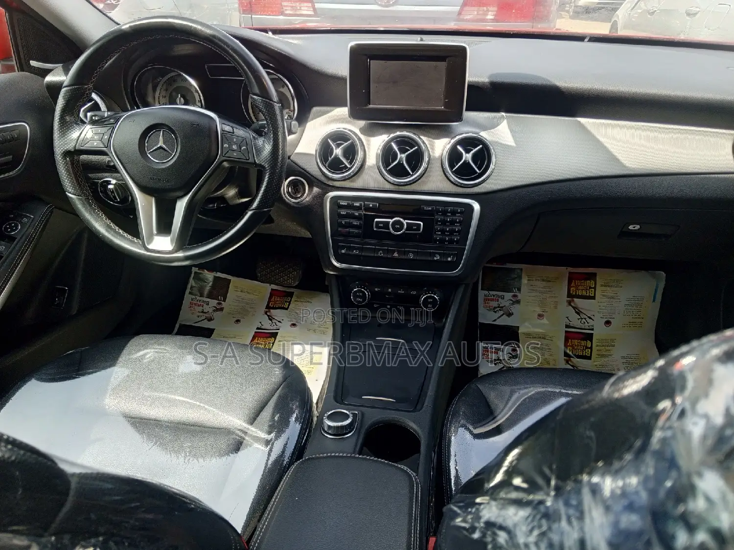 Mercedes-Benz GLA 250 2015 Red