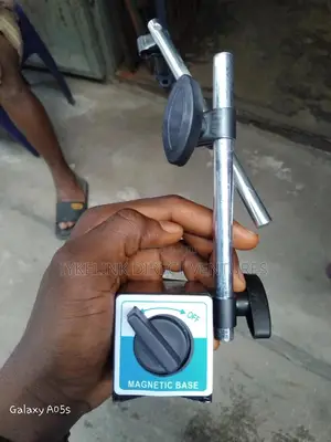 Magnetic Base