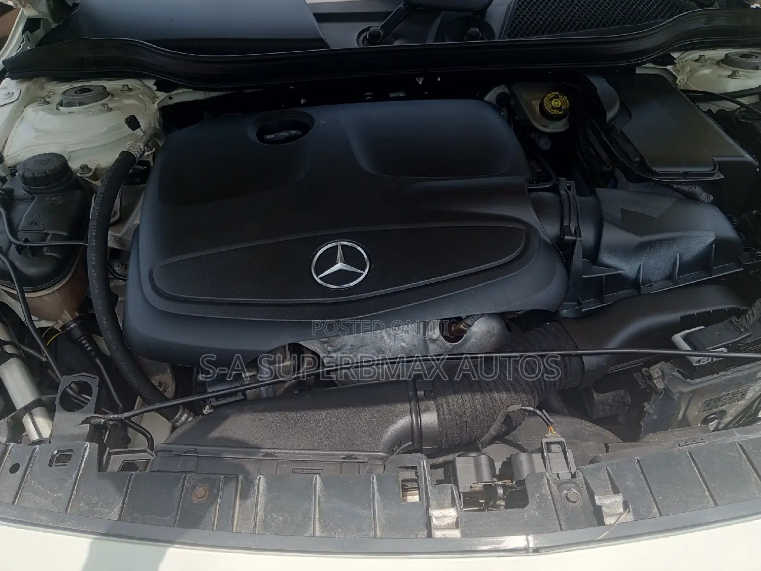 Mercedes-Benz GLA 250 2017 White