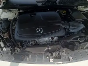 Mercedes-Benz GLA 250 2017 White
