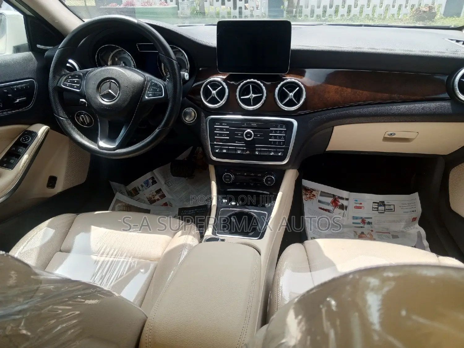 Mercedes-Benz GLA 250 2017 White