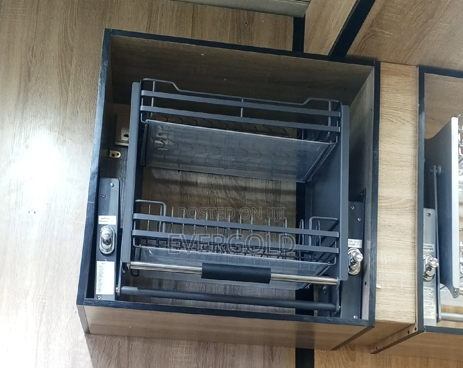 Gray Elevator Pull Down Plate Rack Available With Warrant