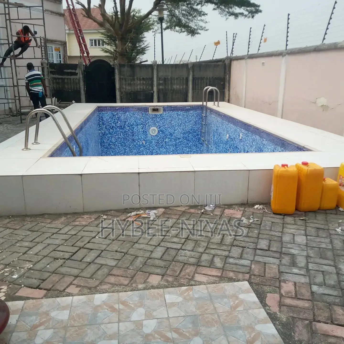 Professional Swimming Builder