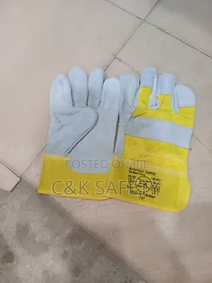 Yellow Conbintaion Glove