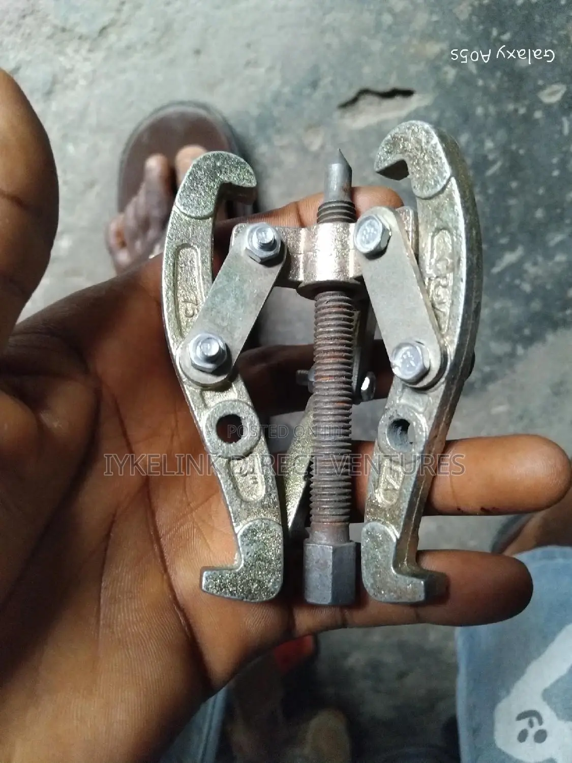 3 Ways Bearing Puller 3"