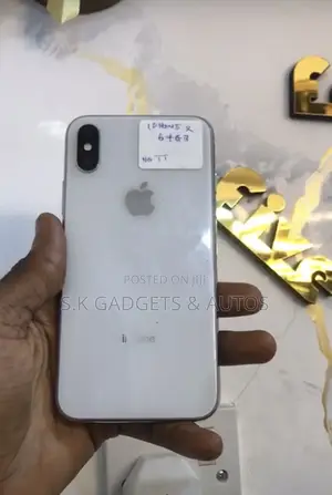 Apple iPhone X 64 GB White