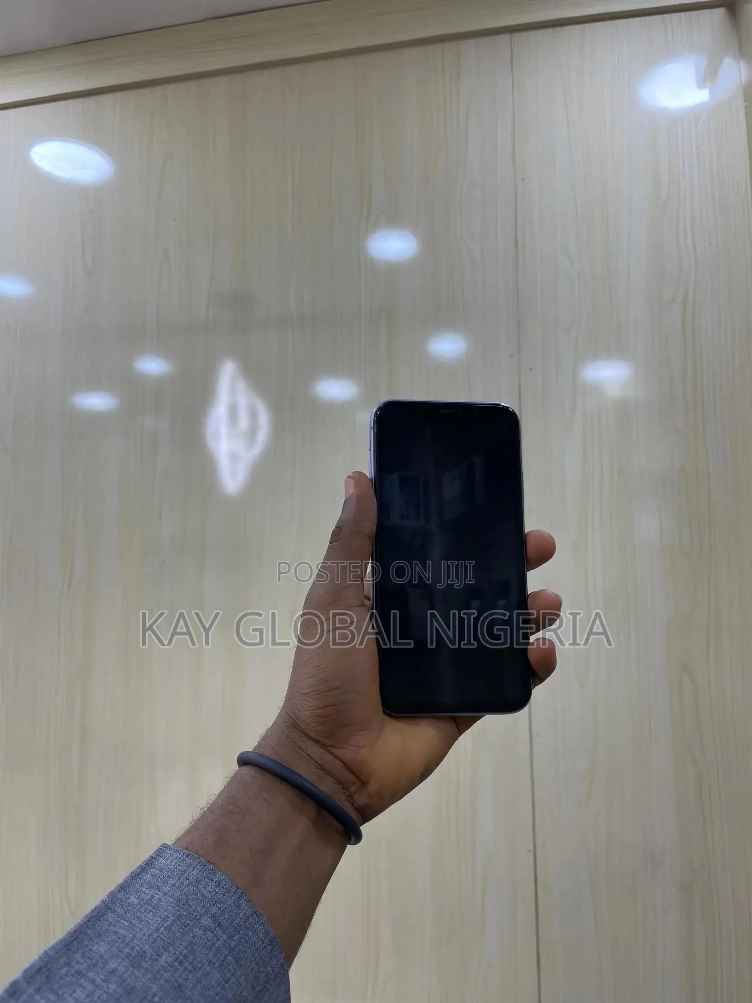 Apple iPhone 11 64 GB Purple
