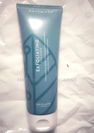 Optimals Exfoliating Face Scrub