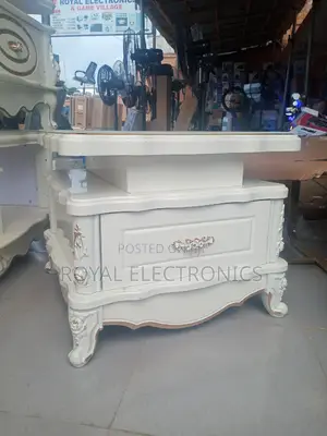 Royal Mini Center Table