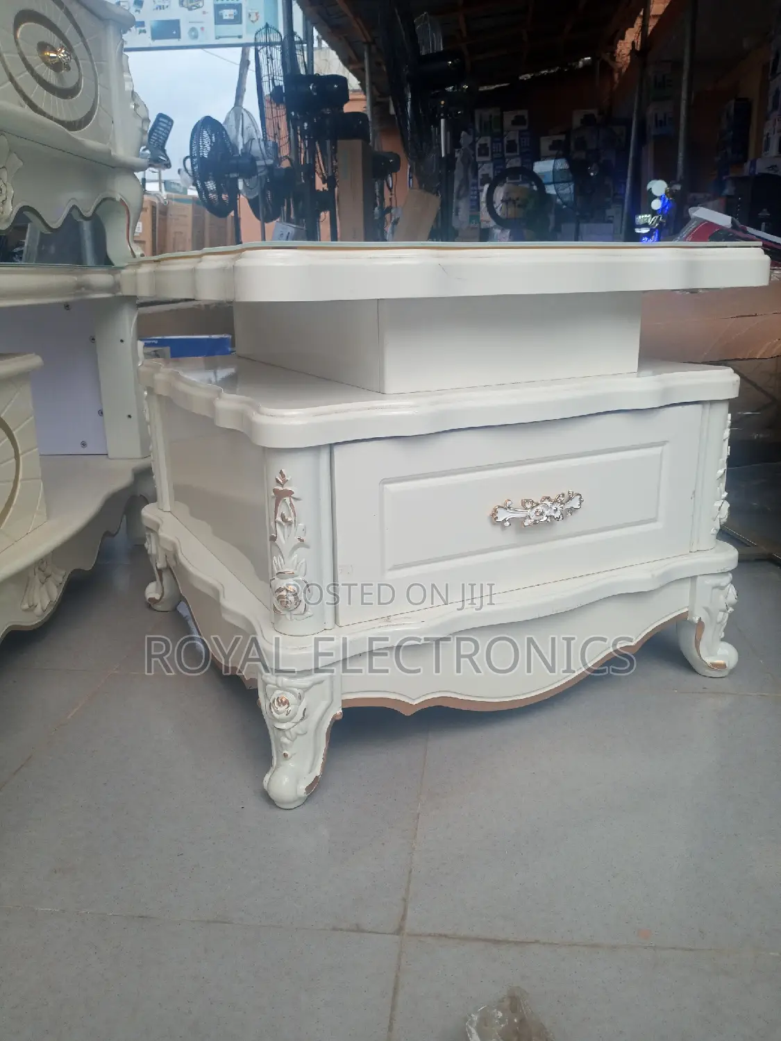 Royal Mini Center Table
