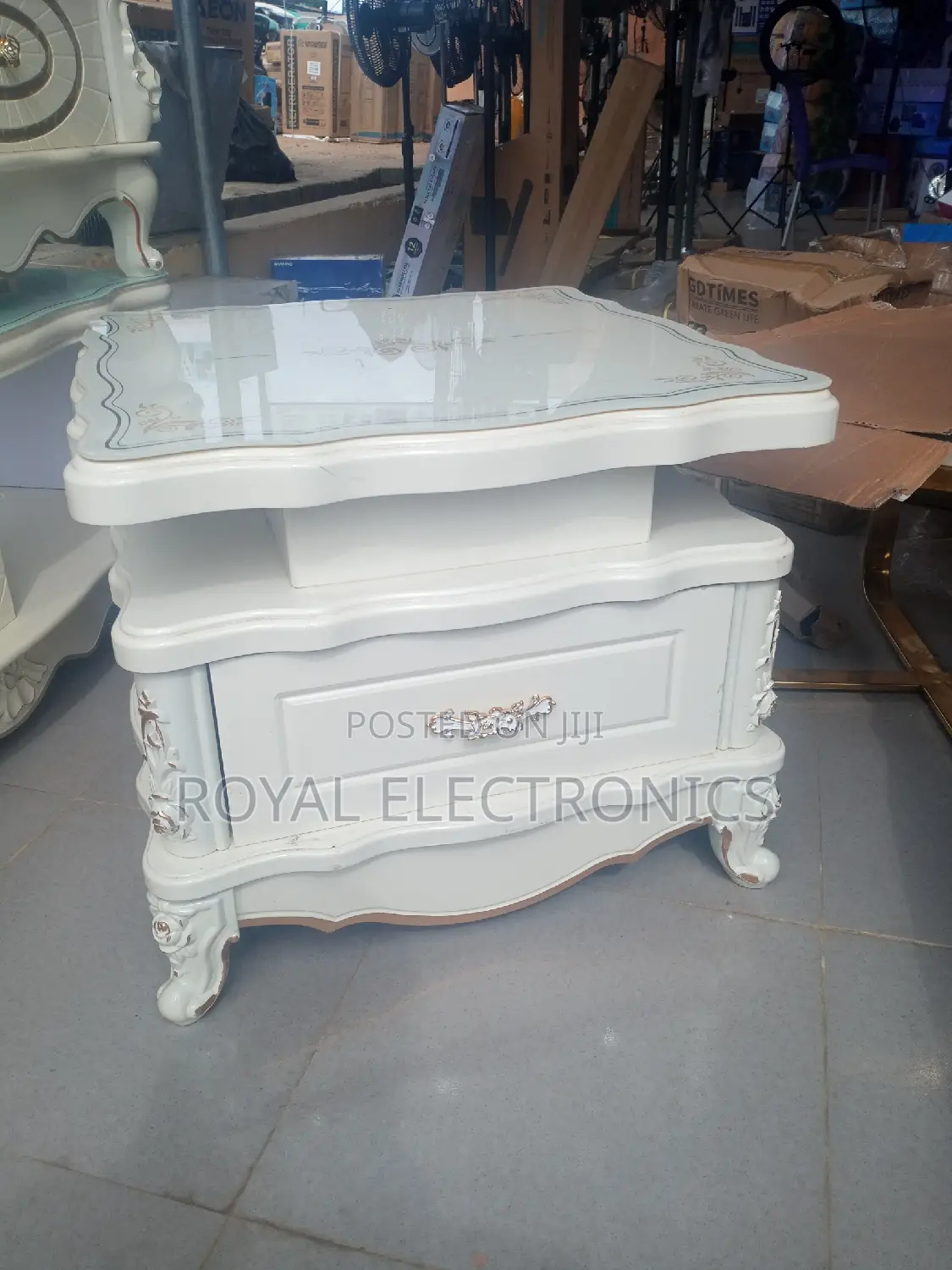 High Quality Imported Royal Mini Center Table