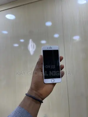 Apple iPhone 8 64 GB White