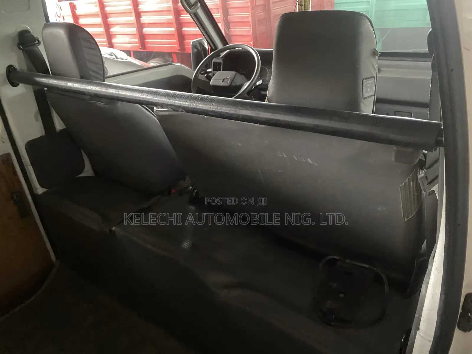 Mitsubishi L300 1999 Black