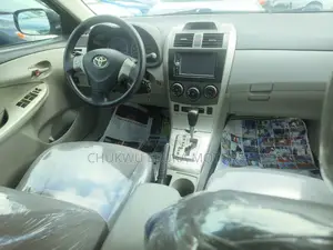 Toyota Corolla 2012 Silver