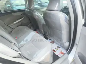 Toyota Corolla 2012 Silver