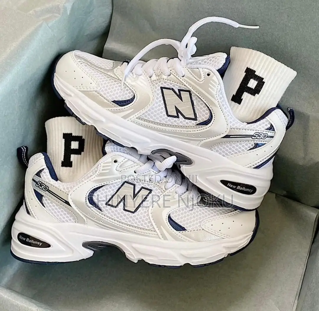 Nike Canvas Shoes