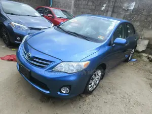 Toyota Corolla 2013 Blue