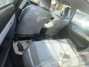 Toyota Corolla LE Eco (1.8L 4cyl 2A) 2018 Gray
