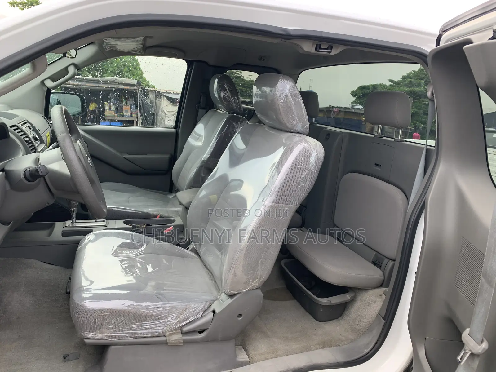 Nissan Frontier 2014 White