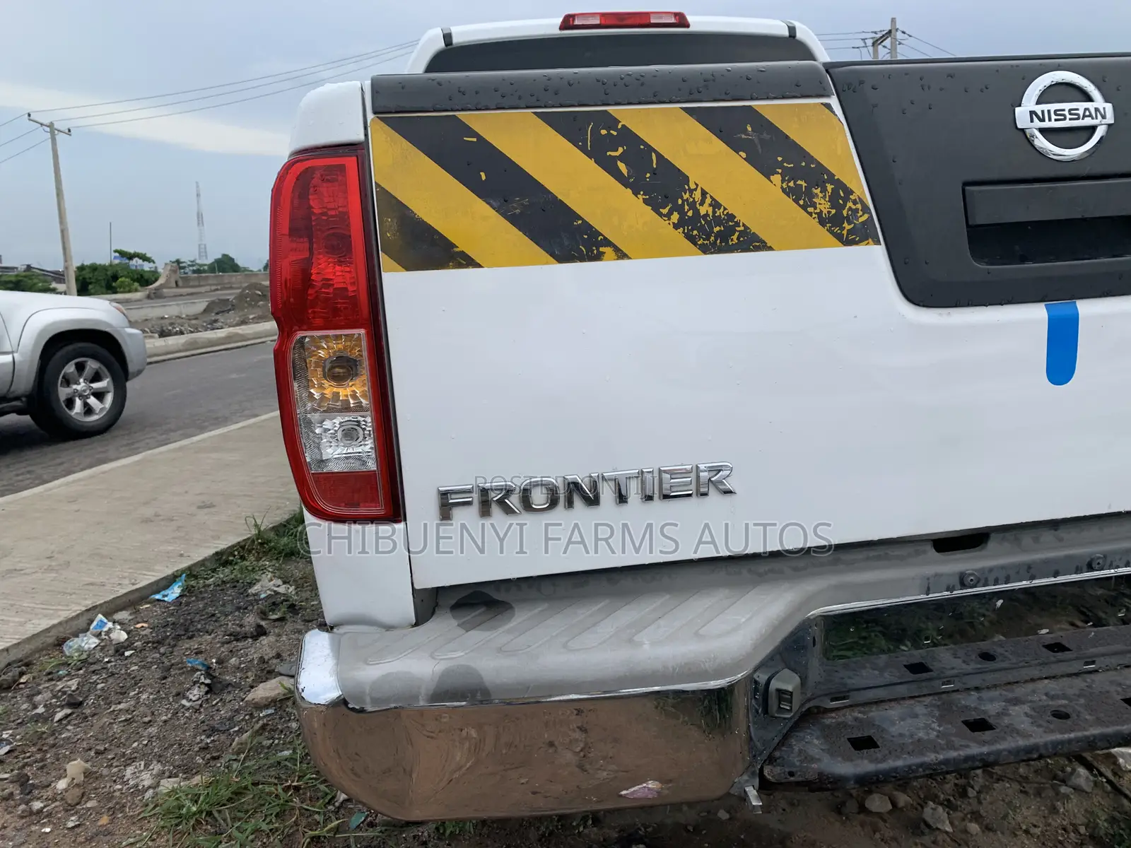 Nissan Frontier 2014 White