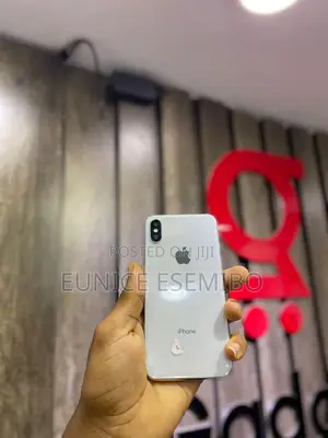 Apple iPhone X 256 GB White