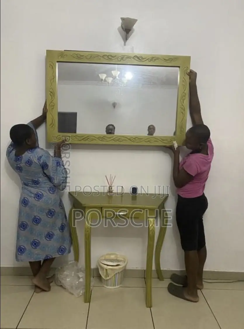 Mirror Console