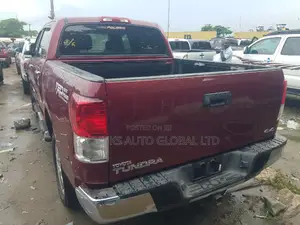 Toyota Tundra 2011 Red