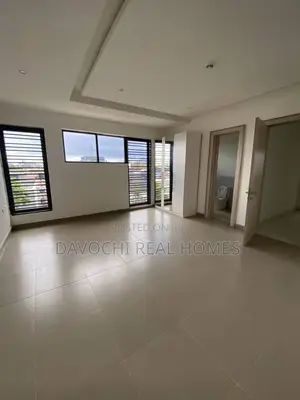 2bdrm Maisonette in Lekki Phase One for rent