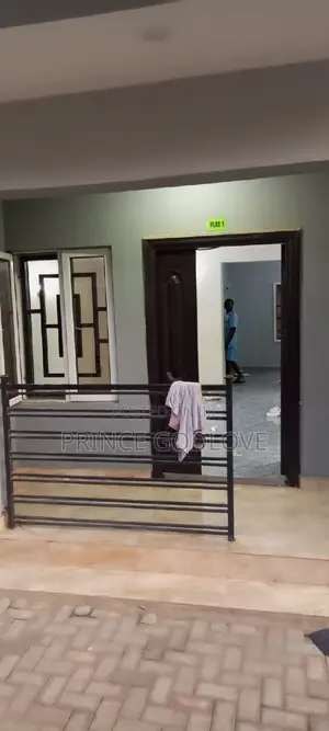 2bdrm Block of Flats in Trans Engineering, Dawaki for rent