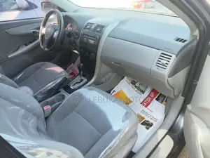 Toyota Corolla 2010 Gray