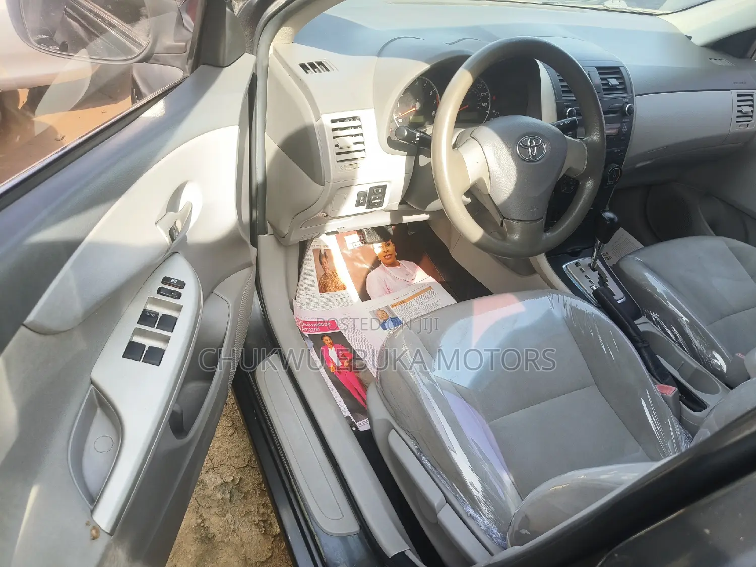 Toyota Corolla 2010 Gray
