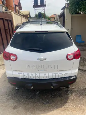 Chevrolet Traverse LTZ 2009 White
