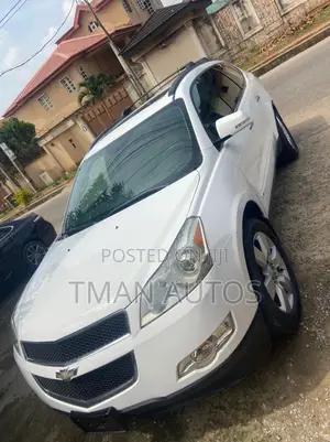 Chevrolet Traverse LTZ 2009 White