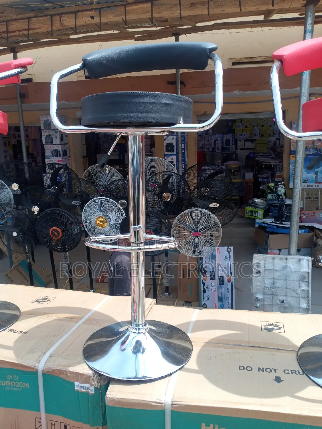 Standard Quality Comfortable Chrome Bar Stool With Backrest