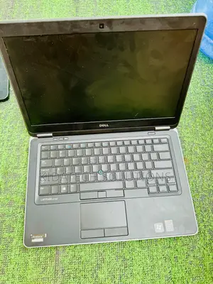 Laptop Dell Latitude 7440 8GB Intel Core I5 SSD 256GB