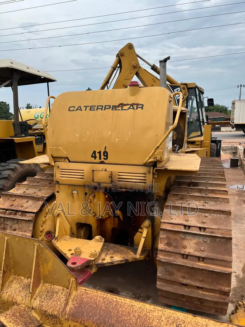 Cat Bulldozer D7g - Foreign Standard Use