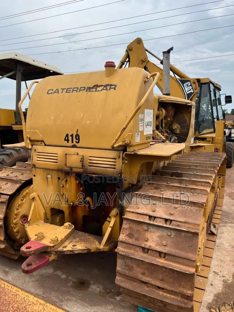 Cat Bulldozer D7g - Foreign Standard Use