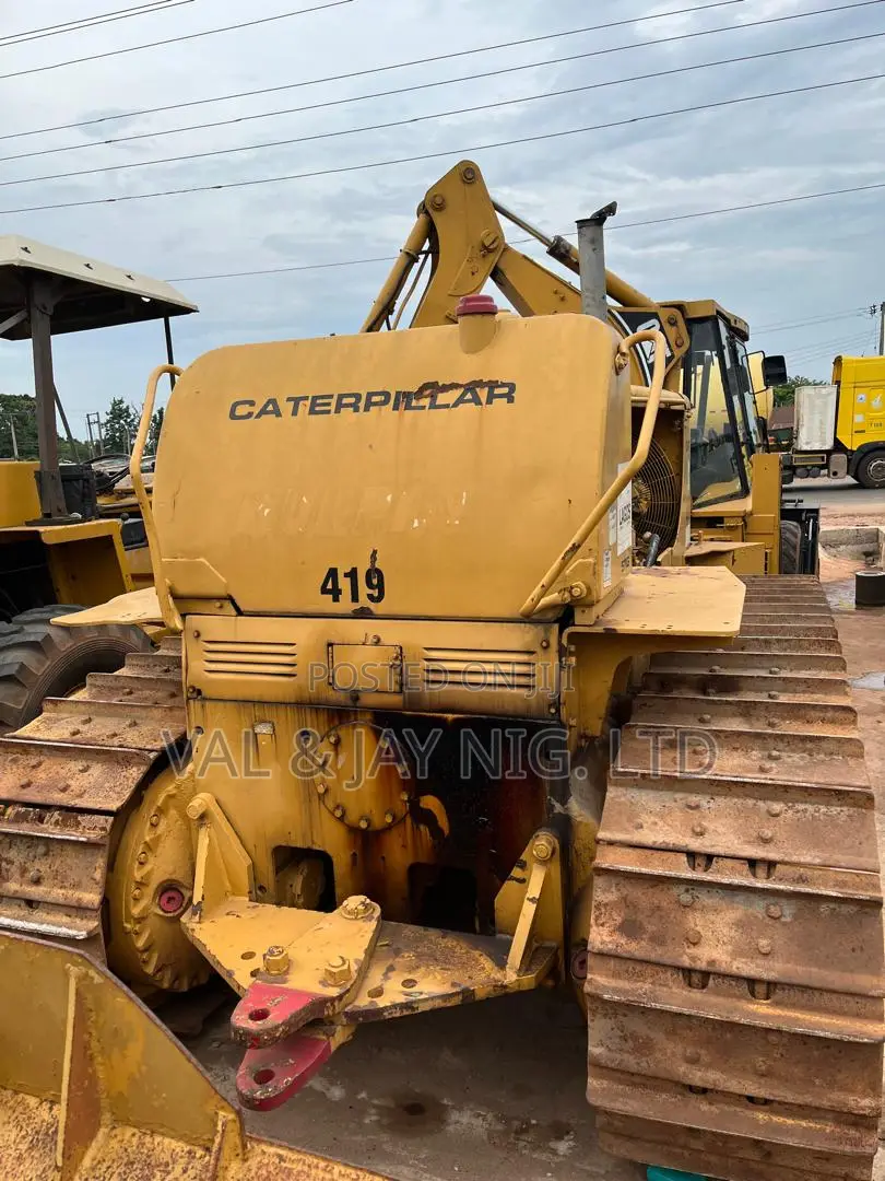 Cat Bulldozer D7g - Foreign Standard Use