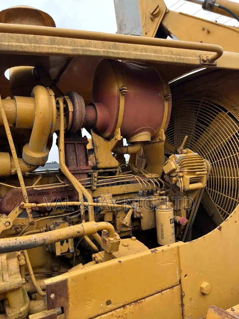 Cat Bulldozer D7g - Foreign Standard Use
