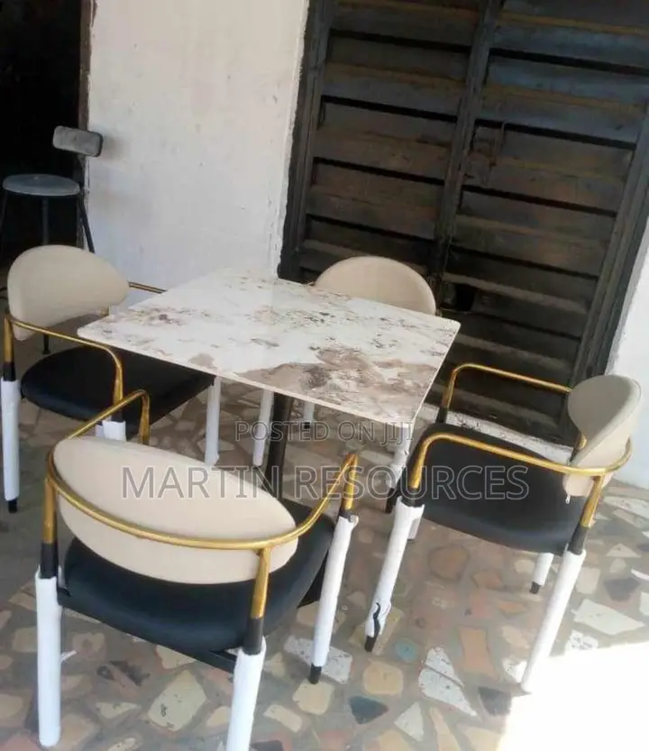 Dining/Restaurant Table With Chairs