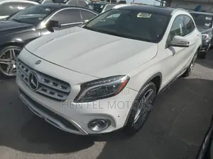 Mercedes-Benz GLA 250 2017 White