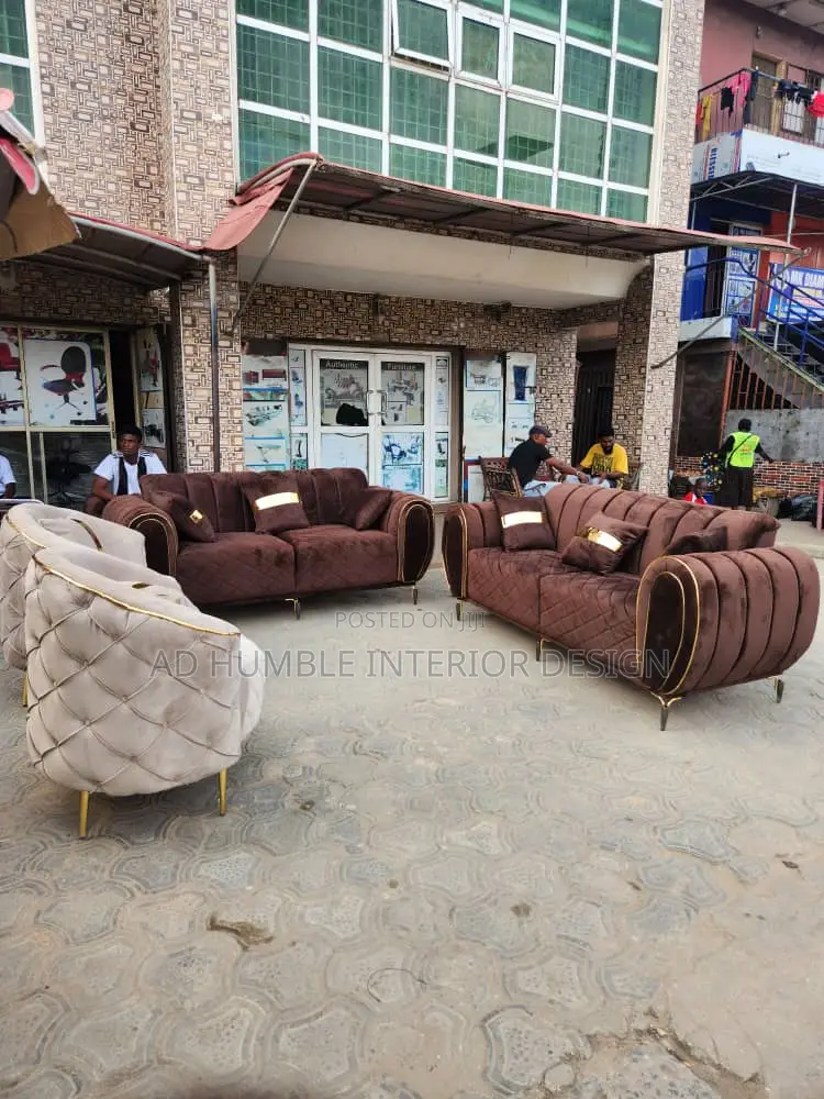 7 Sitter Standard Sofa Chair.