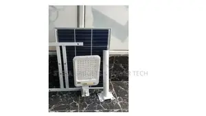 200 Watt Solar Flood Light LED: 1200 Lumens