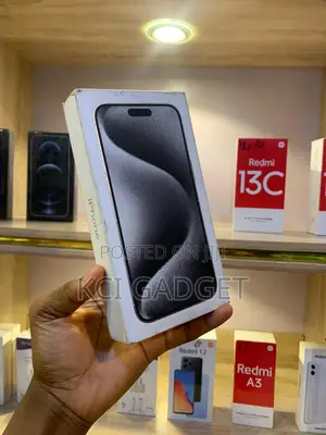 New Apple iPhone 15 Pro Max 256 GB