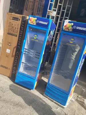 500litres Single Door Snowsea Showcase Fridge/ Chiller