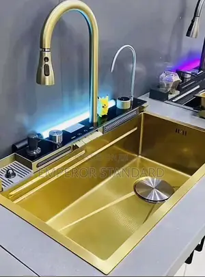 Luxury Kitchen Sink Golden Sink With Original Pleasure Bass